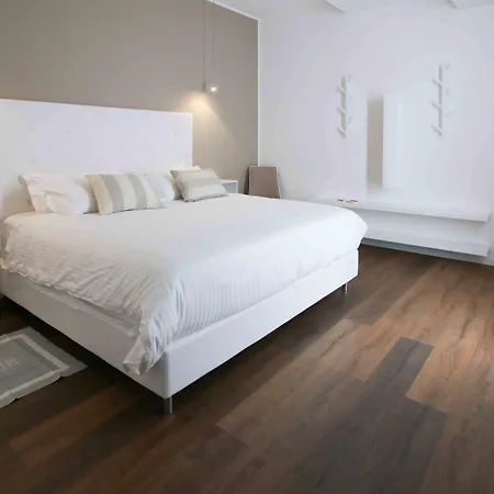 Suite Santa Tecla-2
